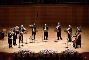 「ワルツで華やかな年明けを　ウィーン・リング、シェーンブルン宮殿オケ、新国オペラ「こうもり」」