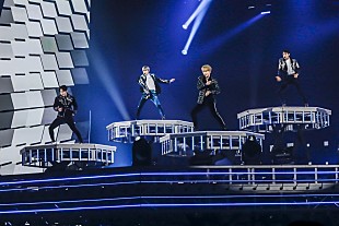 SHINee「SHINee、日本活動の集大成となるドームツアーが開幕　メンバー5人でレコーディングした新曲も披露」