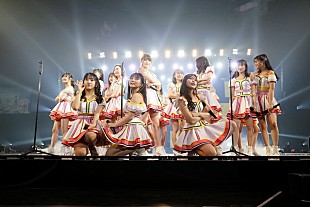 HKT48「HKT48「これが博多のやり方だ！」春のアリーナツアー2018開幕！ 新曲「ぶっ倒れるまで」初披露や“1人1曲全員がセンター”も」