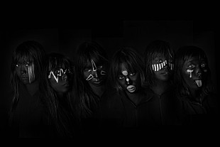 BiSH「BiSH 新アー写は真っ黒！ 新SG『PAiNT it BLACK』ヴィジュアル＆収録内容など詳細公開」