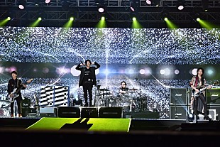 GLAY「GLAY「会いたかった！」通算900本目のライブを5年ぶりの香港で迎える」