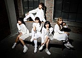 Ｑ’ｕｌｌｅ「Q&amp;#039;ulle、6色の衣装が高速で切り変わる「見えないスタート -Q&amp;#039;ulle ver.-」MV公開」1枚目/1