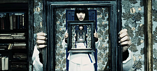 BiSH「BiSH、6月20日に自身初となる両A面シングルの発売が決定 収録曲「HiDE the BLUE」のMVも公開」