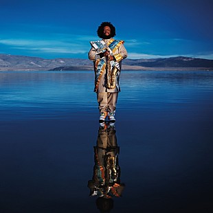 カマシ・ワシントン「KAMASI WASHINGTON、最新アルバム『HEAVEN ＆ EARTH』がリリース決定　新曲2曲が先行配信」