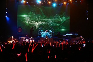 ライブレポート＞X JAPAN、再結成10周年ライブでYOSHIKI復活 4/14,21に