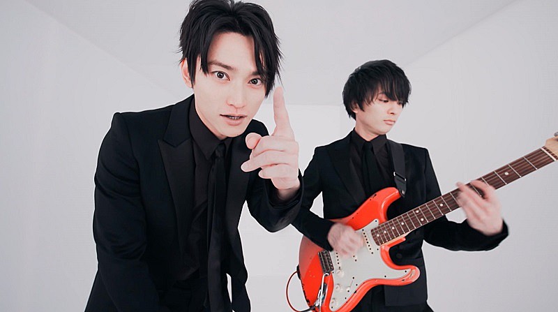 SKY-HI＆UNISON SQUARE GARDEN斎藤宏介が夢の共演　新曲「Diver’s High」MVが公開