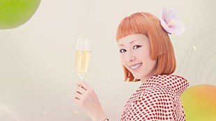 木村カエラ「木村カエラ 着物姿でアカペラ歌唱！ カエラワールド炸裂の『さらりとした梅酒』新CM」