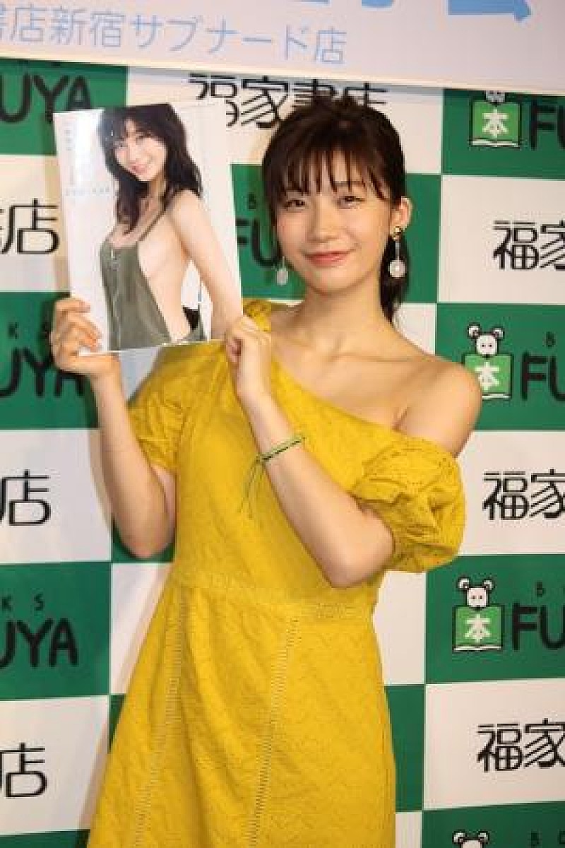 小倉優香 ファ スト写真集は全人類に見てほしい デビュ １年で うそがうまくなりました Daily News Billboard Japan