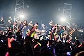 ばってん少女隊「ばってん少女隊、初の生バンドを背負ってのワンマンライブ大成功　9月からの秋ツアーもサプライズ発表」1枚目/4