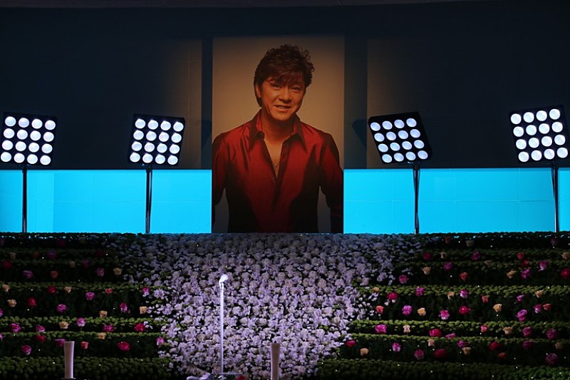 「西城秀樹さんの通夜に野口五郎、郷ひろみらが参列　郷「ポッカリと大きな穴が空いてしまった」」1枚目/1