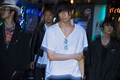 ［ＡＬＥＸＡＮＤＲＯＳ］「[ALEXANDROS]、最新ビジュアル＆新SG収録曲を公開　カップリングはライブ音源3曲」1枚目/2