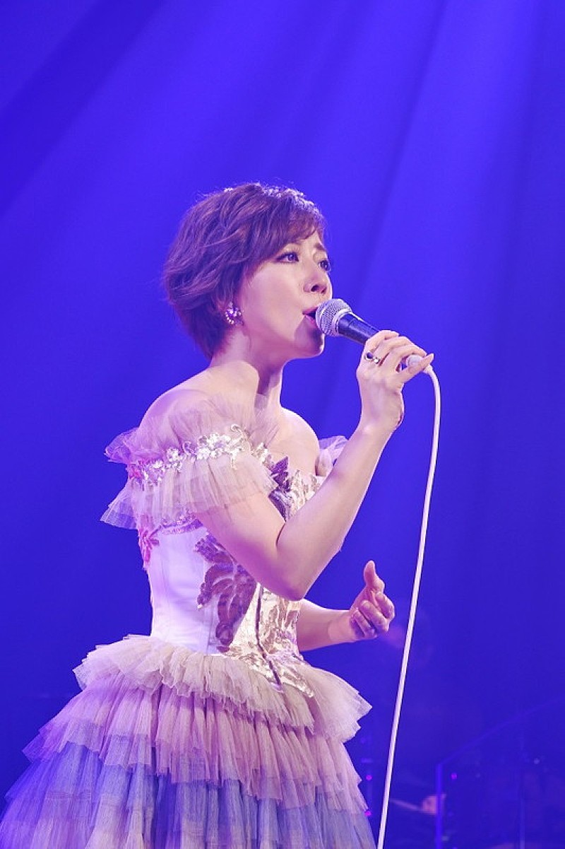 平原綾香、15年間のキャリアの集大成となる全国ツアー開幕　