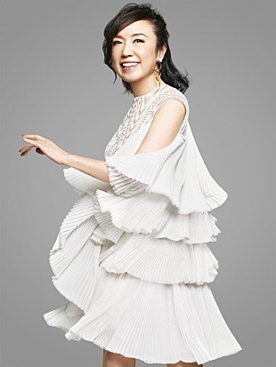 松任谷由実「松任谷由実、デビュー記念日の本日7月5日から代表曲ライブ映像22曲をGYAO!で一挙配信」