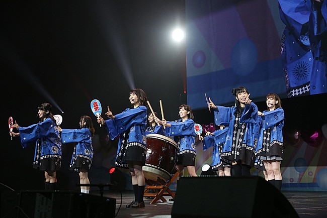 Ａｑｏｕｒｓ「『ラブライブ！サンシャイン!!』Aqoursが初の海外ワンマンライブ開催、6500人を動員する」1枚目/8