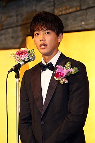 「竹内涼真、「橋田賞新人賞」を受賞 　「芸能界という世界に入って良かった」」