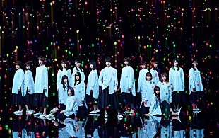 欅坂46「欅坂46、7thシングル『アンビバレント』ジャケット＆アーティスト写真公開」