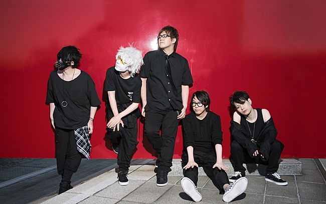 「ゲーム実況者わくわくバンド、スピード感あふれる新曲「シグナル」MV公開」1枚目/4