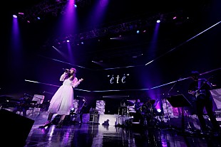 Aimer「Aimer、自身初のファンクラブツアーにて映画『累-かさね-』主題歌「Black Bird」を初披露」