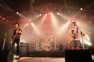 ペトロールズ「【RSR2018】ペトロールズ、緻密な演奏とダイナミックなサウンドで包むRAINBOW SHANGRI-LAのステージ」