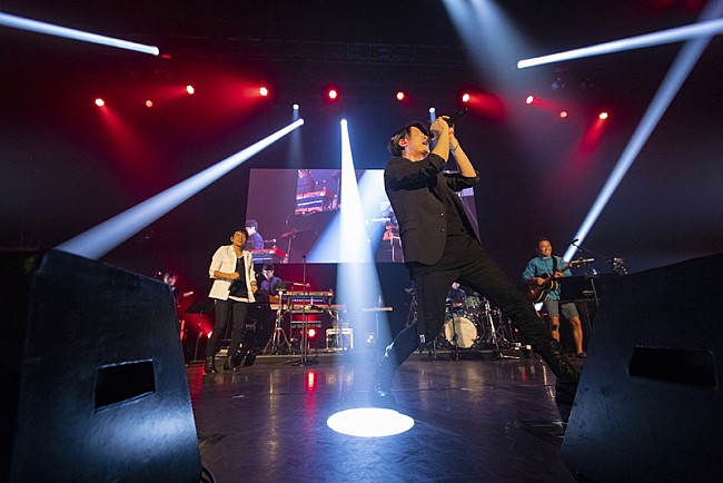 「ウカスカジー×TERU、GLAY名曲をコラボレーション」1枚目/3