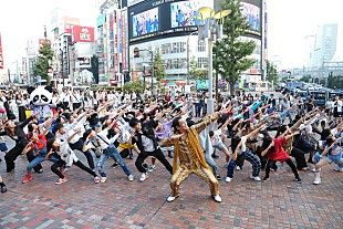 「V.I（BIGBANG）、ピコ太郎参加のフラッシュモブ全編公開＆ソロ・ツアーは福岡も超満員」