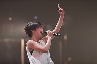 ｍｉｗａ「miwa、自身のルーツでもある沖縄で新曲「タイトル」サプライズ初披露」