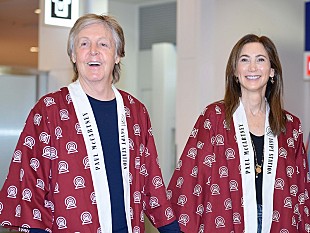 ポール・マッカートニー「ポール・マッカートニー、７度目の日本ツアーに向け来日、「日本に戻ってこられて嬉しいよ。サイコー！」」