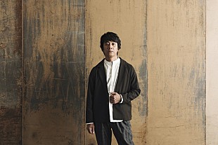 山崎まさよし「山崎まさよし、自身もカメオ出演した『駐在刑事』主題歌のドラマMV公開」