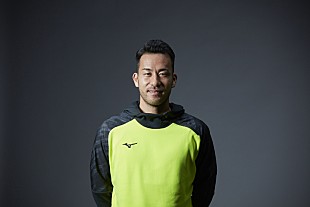 イマジン・ドラゴンズ「イマジン・ドラゴンズがサッカー吉田麻也選手を起用したニューアルバム動画スポット公開」