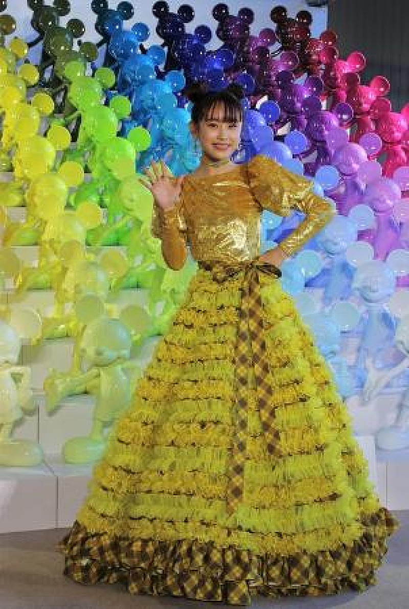 「高橋愛、約400万円の高級時計をおねだり? 「クリスマスにあべさんに相談します」」1枚目/1