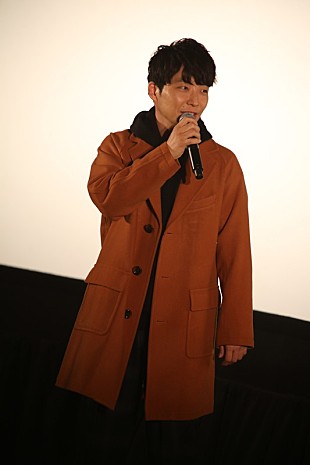 星野源「星野源、プライベート旅行中に新AL試聴会へサプライズ登壇」