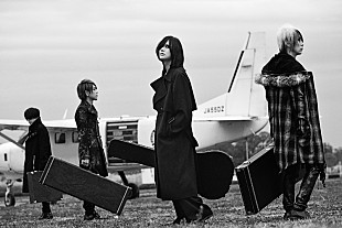 Ｐｌａｓｔｉｃ　Ｔｒｅｅ「Plastic Tree、人気アニ作家ユニット「劇団イヌカレー」の泥犬によるB面集『続 B面画報』ジャケットを公開」