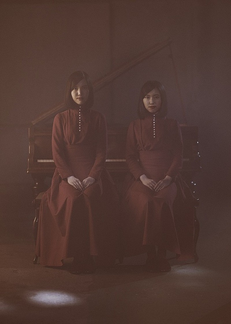 Ｋｉｔｒｉ「ピアノ連弾ユニット・Kitri、本日1/23リリースの1stEP『Primo』より「細胞のダンス」MV公開」1枚目/3