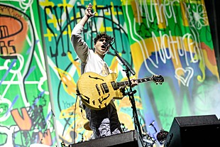 「ヴァンパイア・ウィークエンド、新ALのタイトル発表＆収録曲2曲公開」