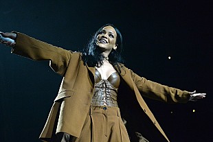 「リアーナ、『アンチ』発売から3周年を記念しファンに感謝「音楽は私の初恋」」