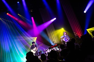 「moumoon、愛の歓びを噛み締めた【OFUTARISAMA】ツアーファイナル」