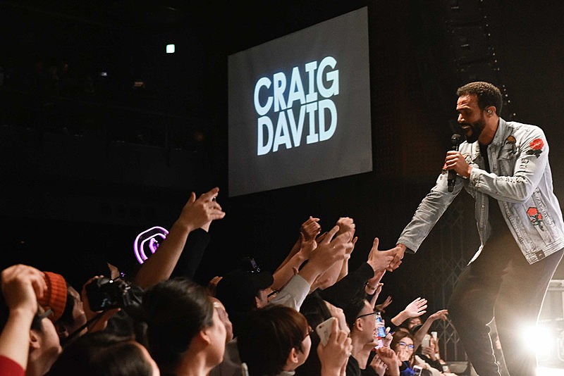 クレイグ・デイヴィッド、8年ぶり大熱狂の来日公演ライブレポートが到着