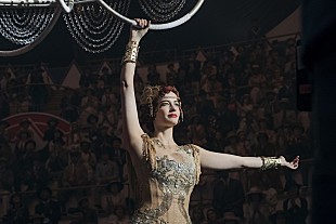 「『ダンボ』エヴァ・グリーン、高所恐怖症を克服して空中ブランコの女王に」