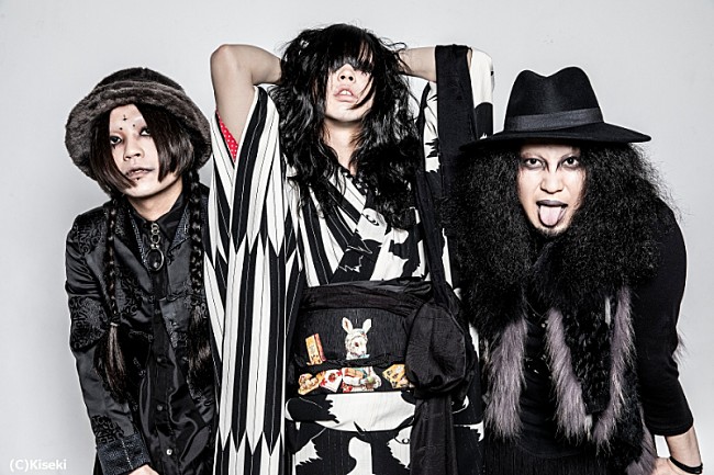 「首振りDolls、新メンバーを迎え初のフル・アルバムが発売決定！ジャケットは漫画家カネコアツシによる描き下ろし」1枚目/2