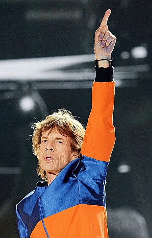 「ロニー・ウッド、ミックの容態を明かす「元気にやってるよ」」