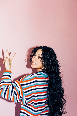 「AI、20周年イヤー第一弾の新曲「Summer Magic」が5月17日に全世界同時配信＆Amazon EchoシリーズCMソングに決定」