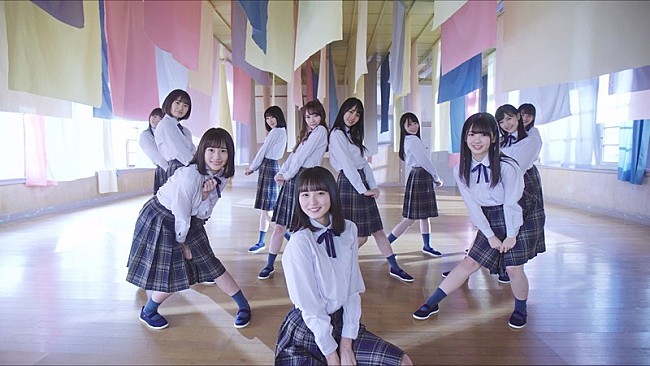 乃木坂46「乃木坂46、フレッシュ感満載の4期生初MV「4番目の光」公開」1枚目/9