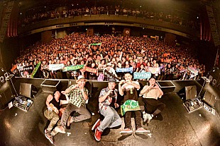 「かりゆし58＆会場が結びついたツアーファイナル、休養中のドラマー中村もサプライズ登場」