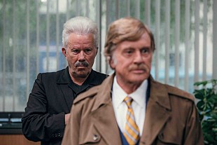 「トム・ウェイツ、R・レッドフォード俳優引退作でアウトローな強盗犯に」