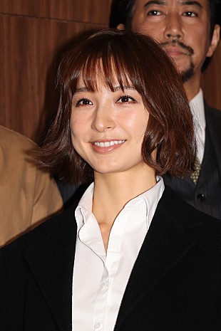 「篠田麻里子、バツイチ刑事役　私生活では「そういうふうにはならないように」」