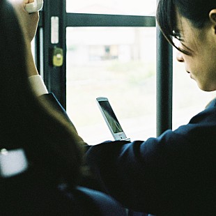 「スキマスイッチ、話題の大学生カメラマンによる「青春」MVのドキュメンタリー映像公開」