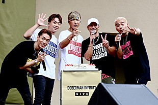 「DOBERMAN INFINITYの5年間が“ビシッ”と詰まったアルバム『5IVE』のリリース・イベント開催」