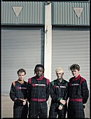 Ｂｌａｃｋ　Ｍｉｄｉ「black midi、来日ツアー東京公演のサポートアクトにDos Monos出演決定」1枚目/4