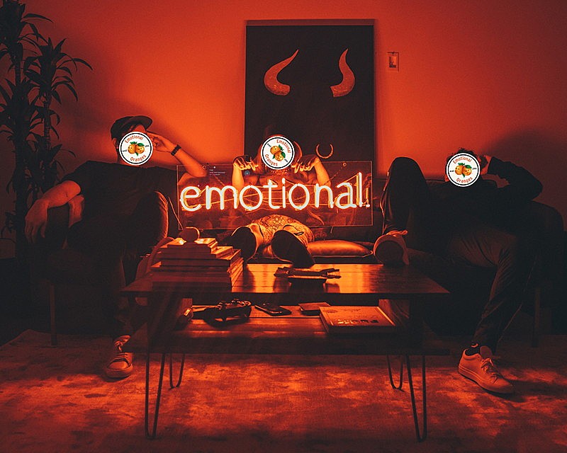 「正体不明のR&amp;Bグループ、エモーショナル・オレンジズの初来日公演が決定」1枚目/2