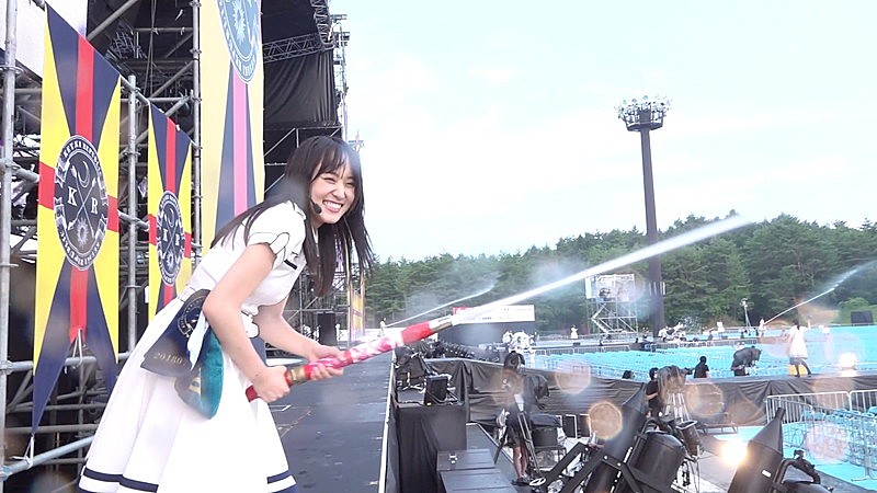 欅坂46、メンバーの笑顔が印象的な【欅共和国2018】ドキュメント予告編